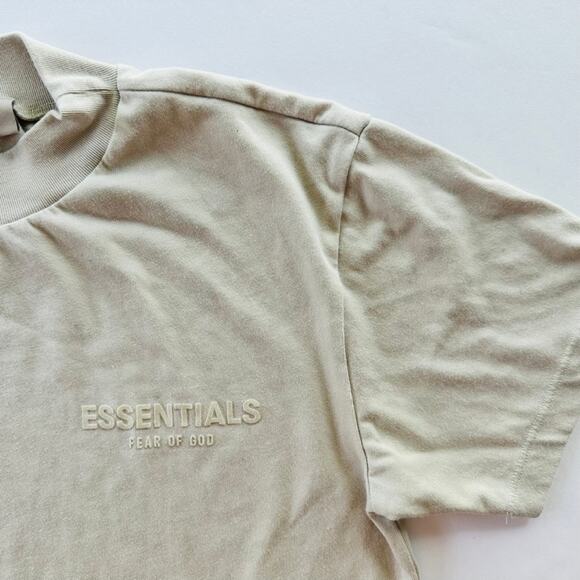 Essentials Fear of God Tee Shirt Beige Size Medium Boxy Short Sleeve Ladies - Picture 3 of 9